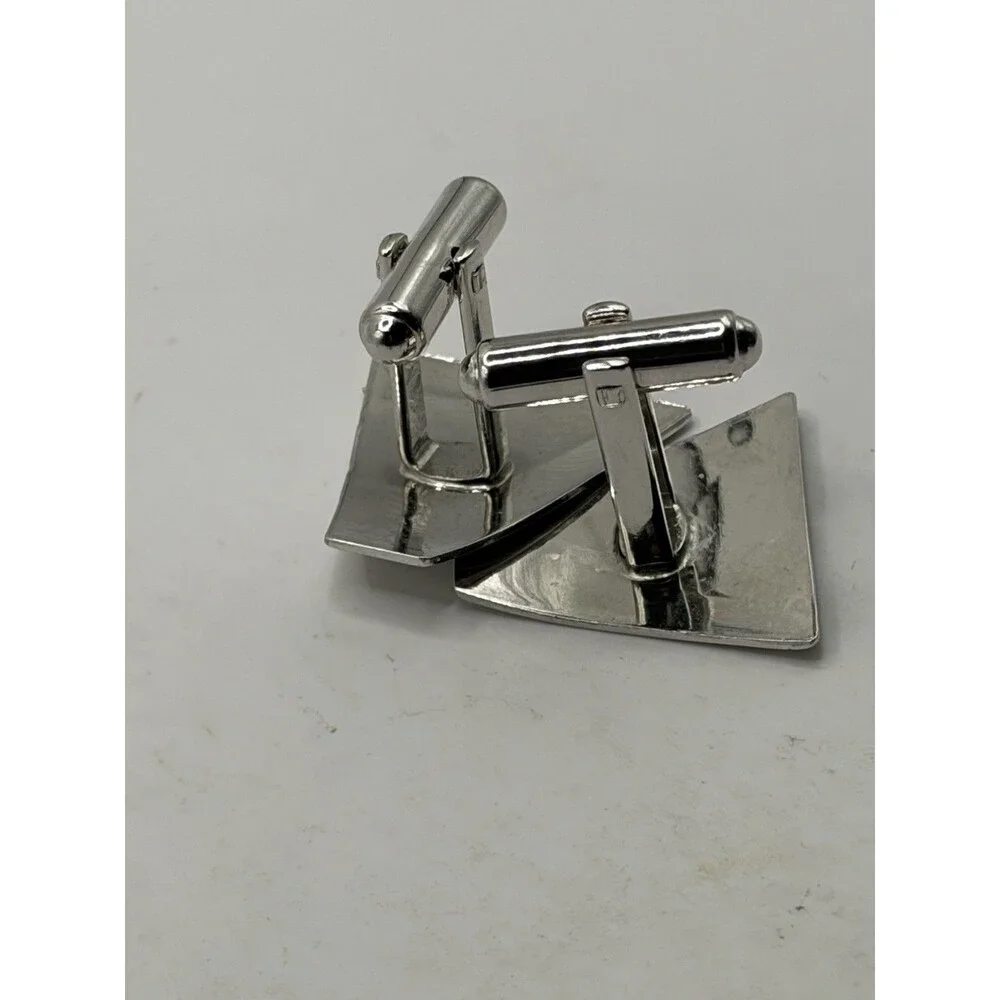Sterling Silver Mid Century Scroll Engraved Triangle Cufflinks. 925